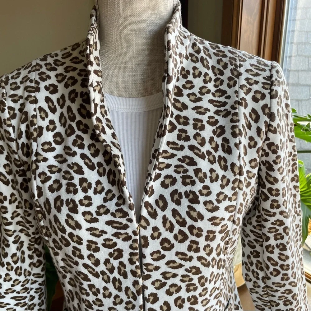 Doncaster Snow Leopard Print Stand Collar Blazer Jacket - Picture 12 of 12